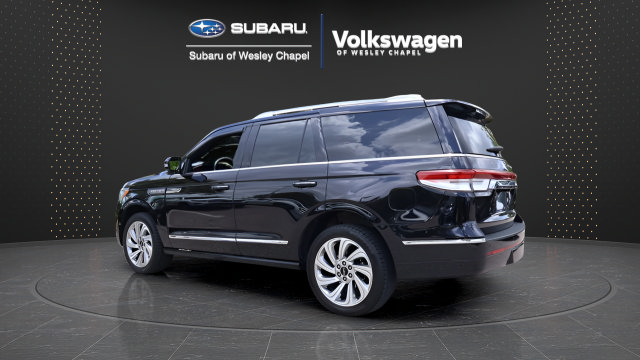 Used 2024 Lincoln Navigator Reserve AWD/4WD image 6