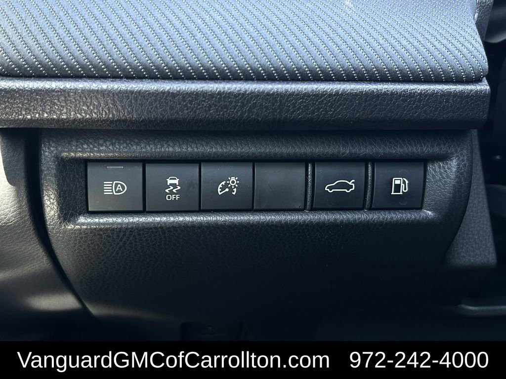 Used 2025 Toyota Camry SE image 24