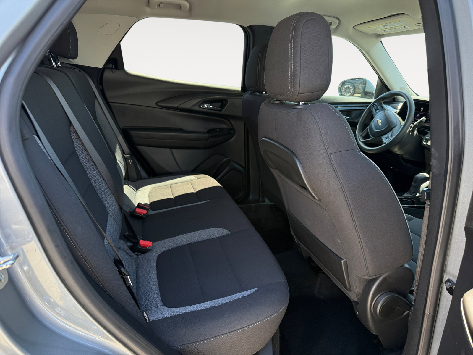 Used 2025 Chevrolet TrailBlazer LT AWD/4WD image 18