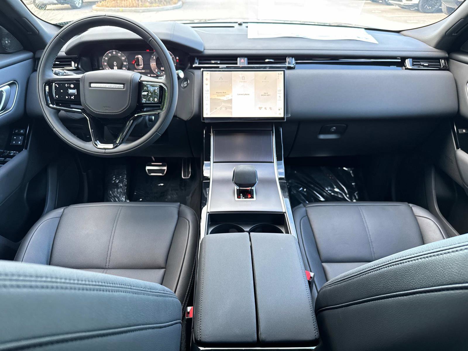 New 2026 Land Rover Range Rover Velar Dynamic SE image 16