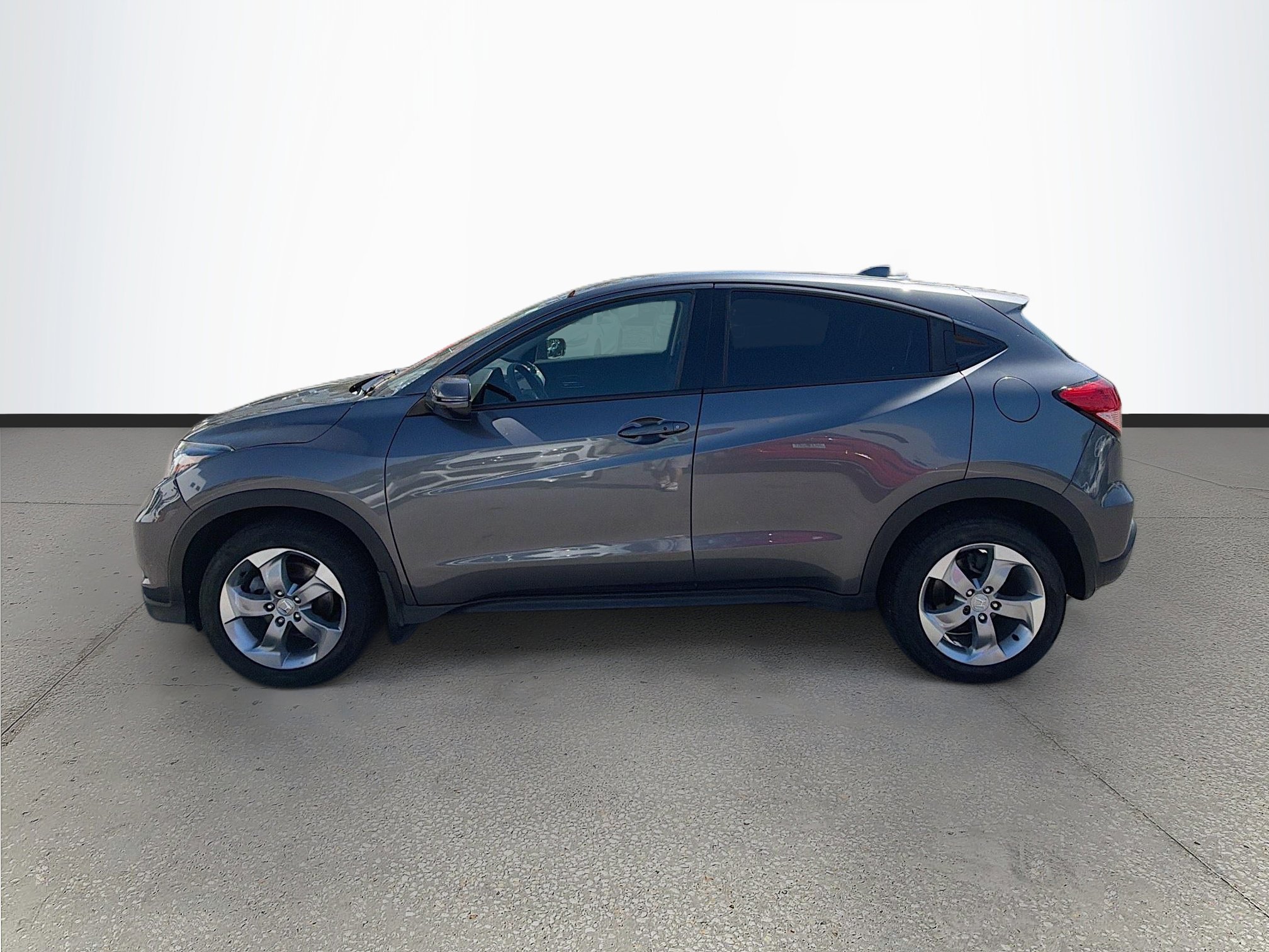 Used 2017 Honda HR-V EX image 7