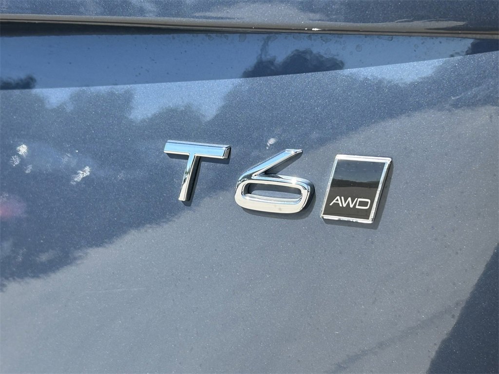 Used 2020 Volvo XC90 T6 Momentum w/ Protection Package Premier image 10