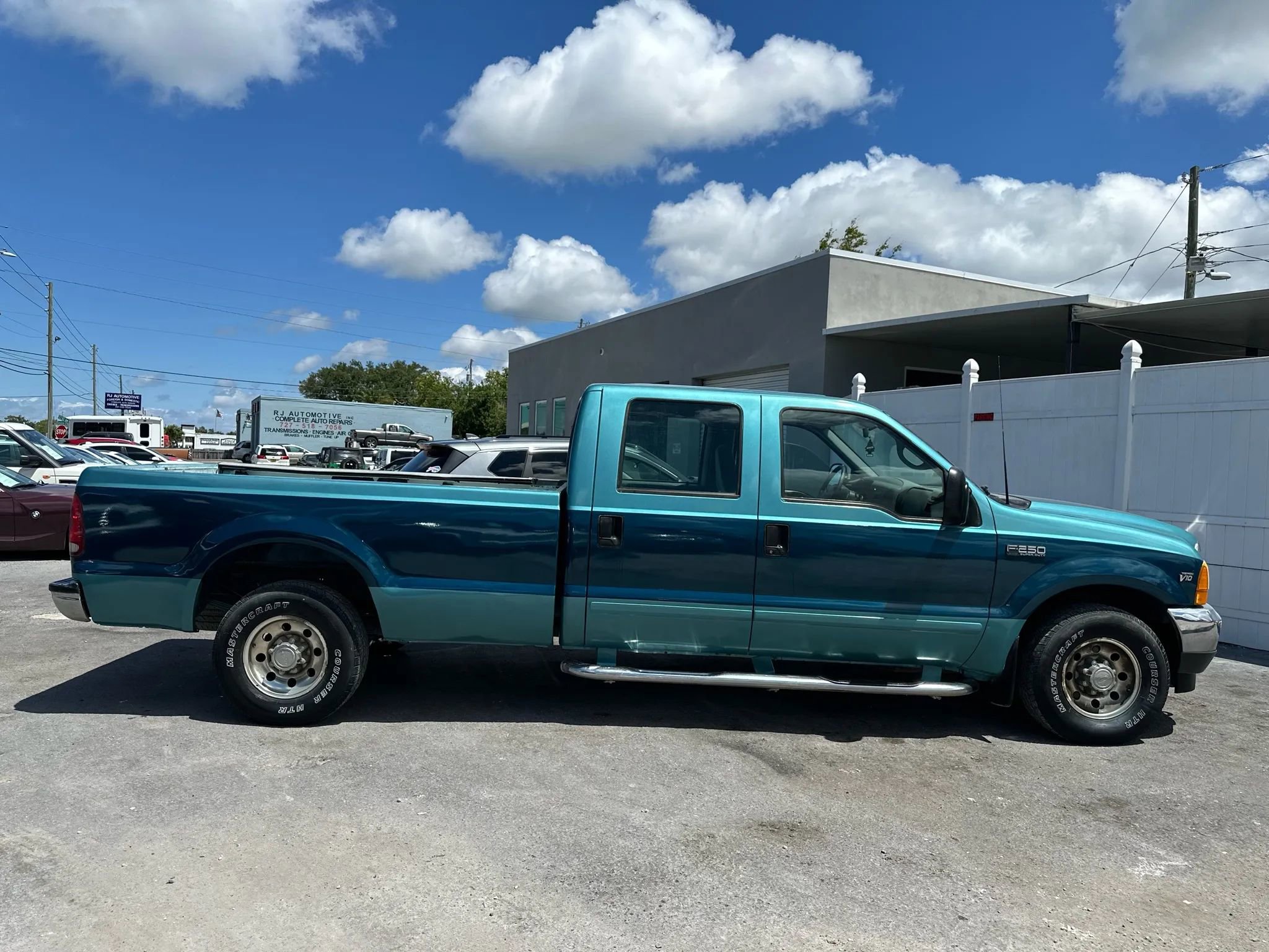 Used 2001 Ford F250 2WD Crew Cab Super Duty image 5