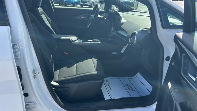 New 2026 Chevrolet Equinox EV LT w/ Comfort Package AWD/4WD image 46