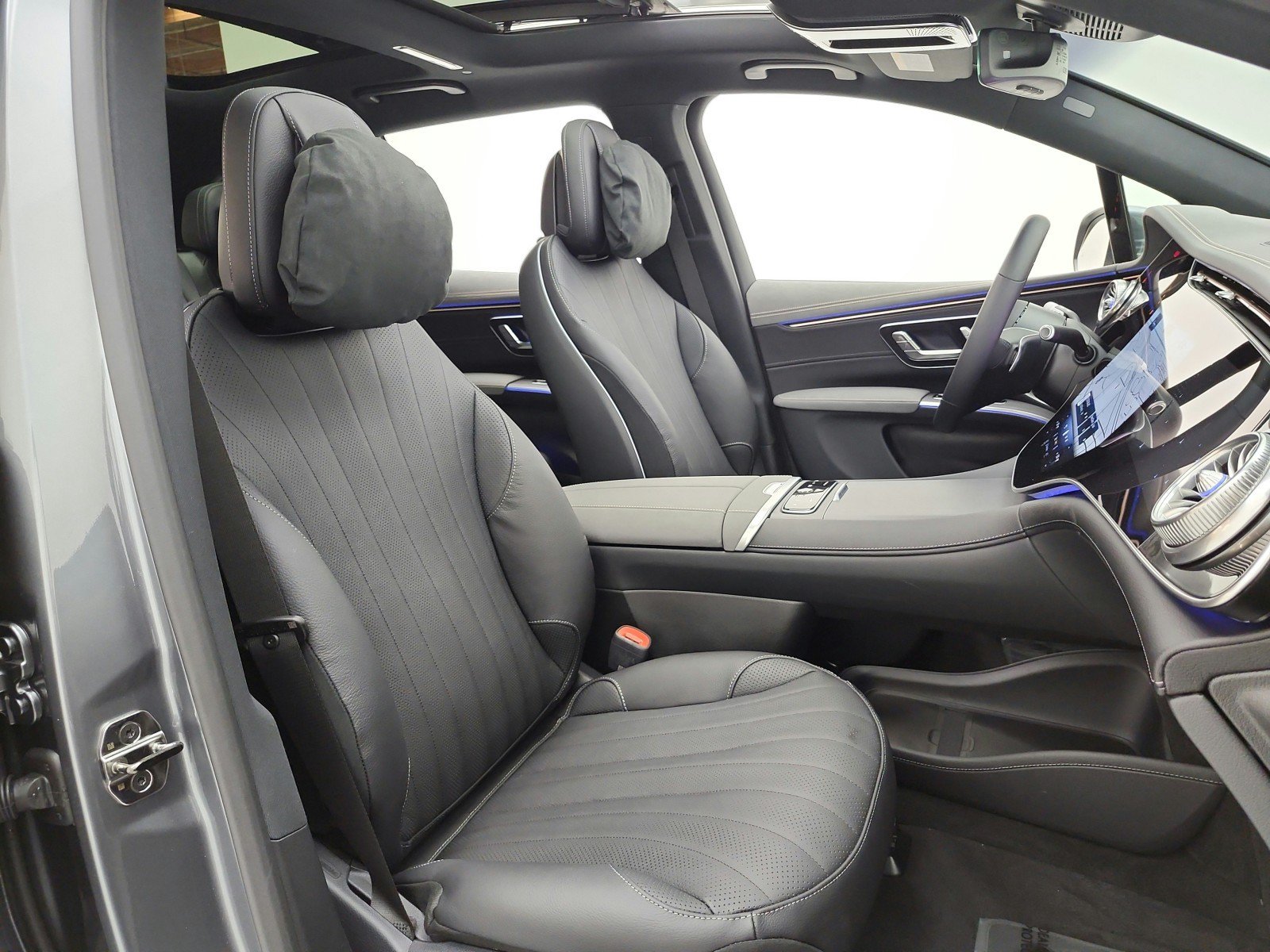 New 2026 Mercedes-Benz EQS 400 4MATIC SUV image 13