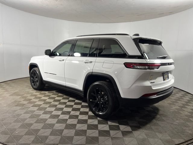 New 2026 Jeep Grand Cherokee Altitude AWD/4WD image 4