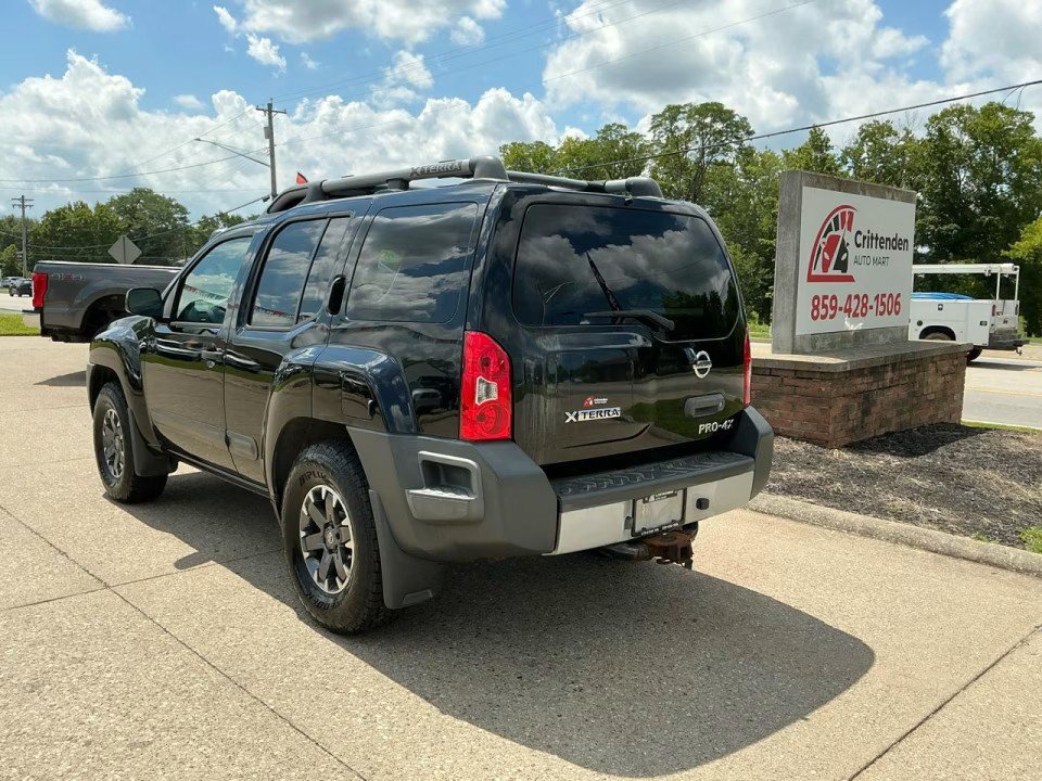Used 2015 Nissan Xterra PRO-4X AWD/4WD image 7
