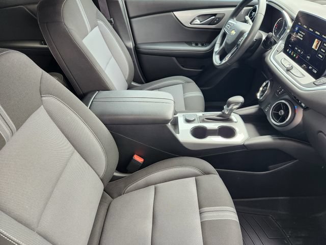 Used 2024 Chevrolet Blazer LT FWD image 19