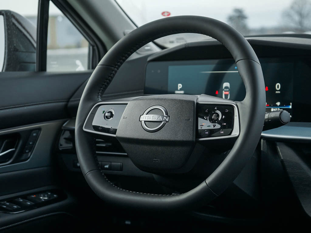 New 2025 Nissan Murano SL image 15