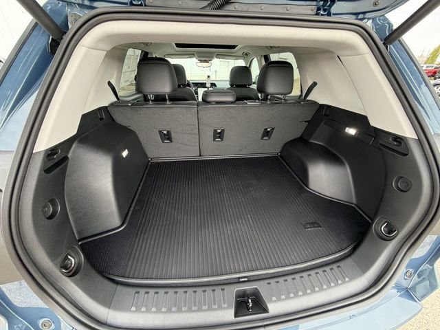 New 2026 GMC Terrain Denali w/ LPO, Floor Liner Package AWD/4WD image 25