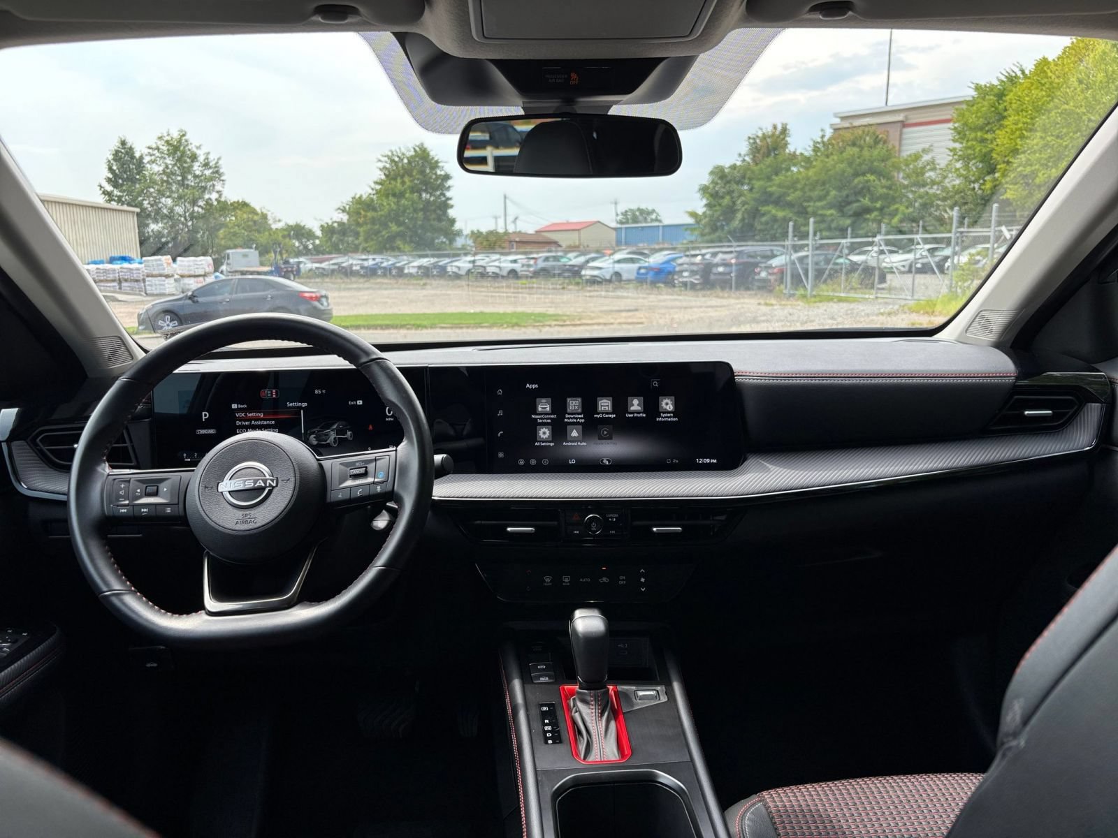 Used 2026 Nissan Kicks SR AWD/4WD image 32
