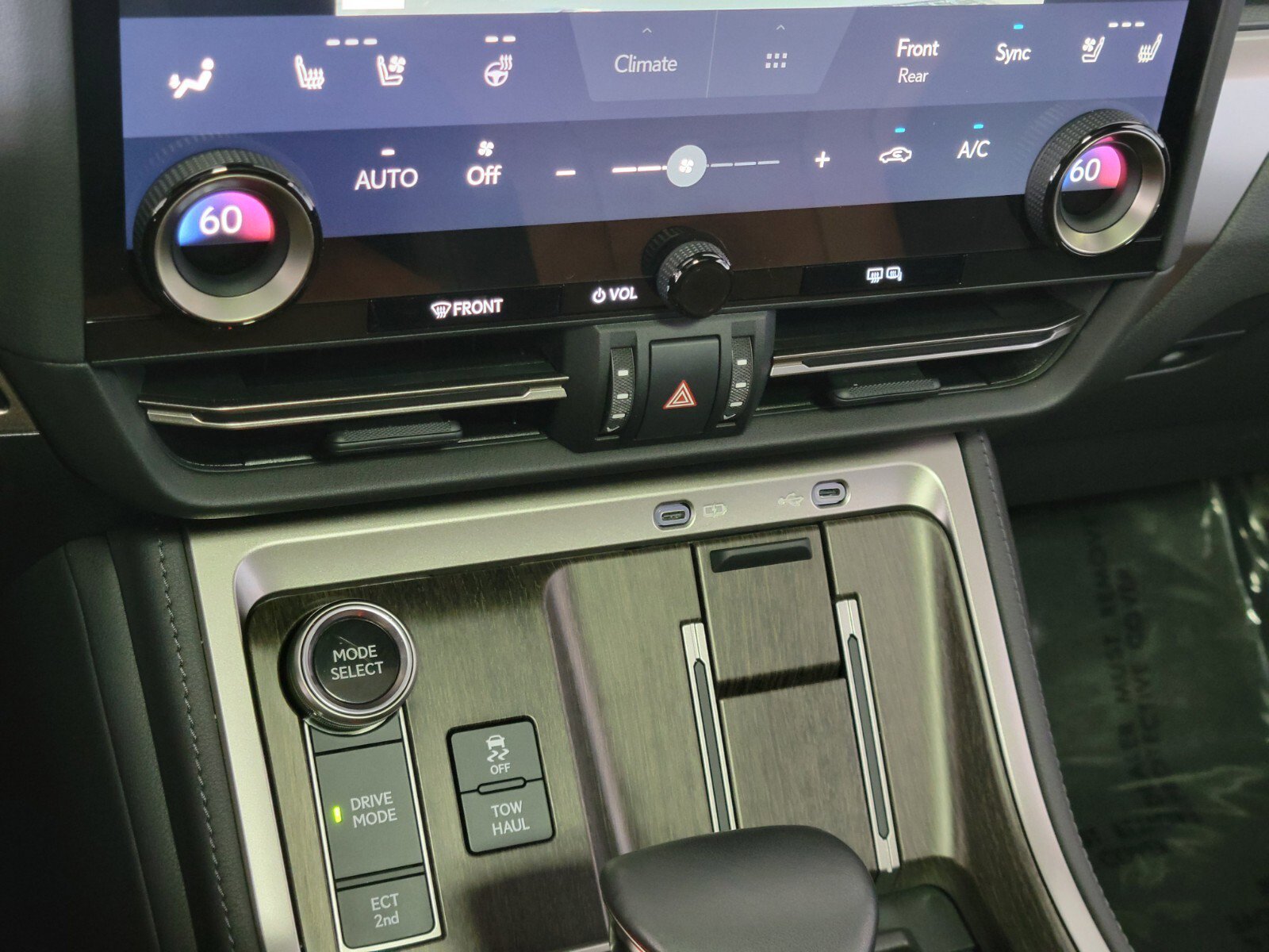 Certified 2025 Lexus GX 550 w/ Cold Area Package image 25