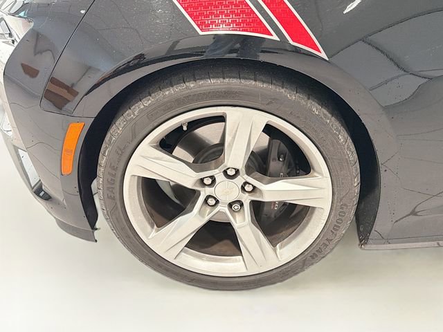 Used 2016 Chevrolet Camaro SS image 26