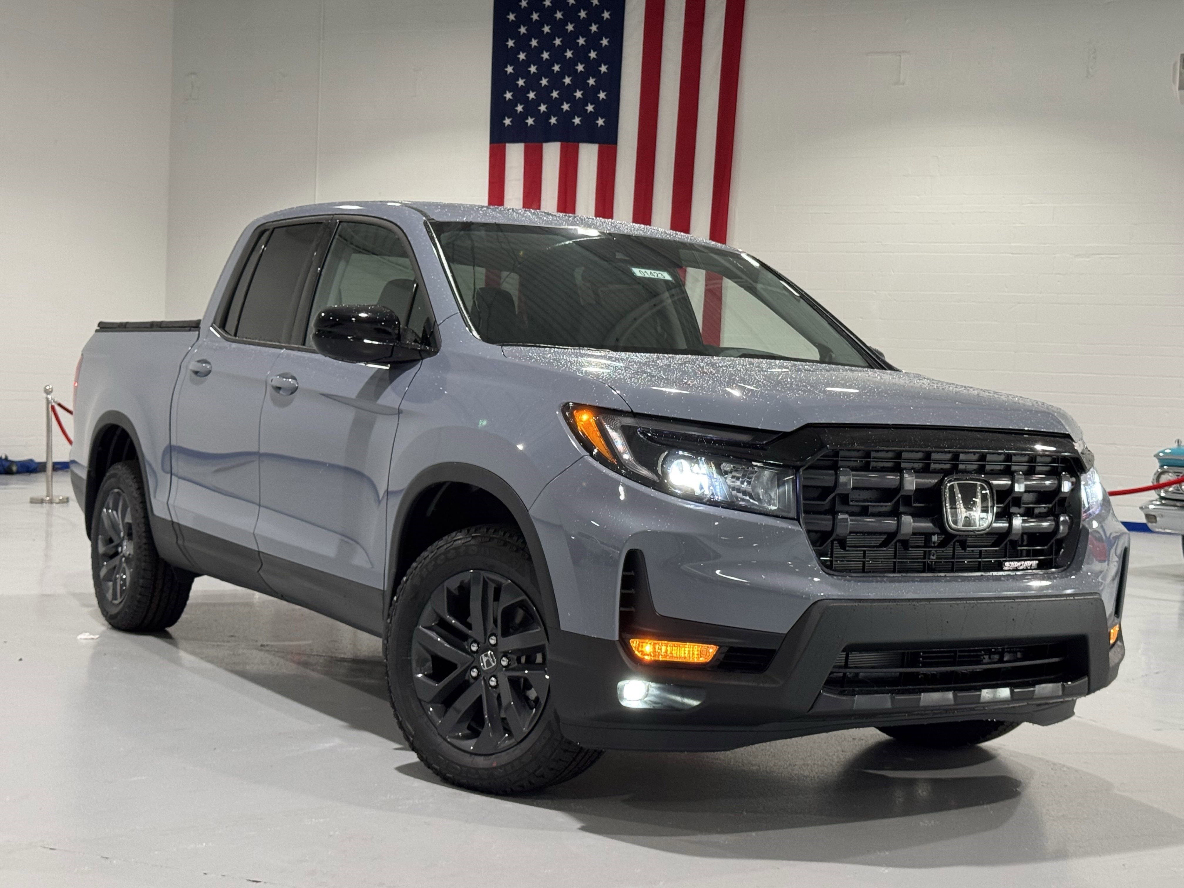 New 2025 Honda Ridgeline Sport video 2