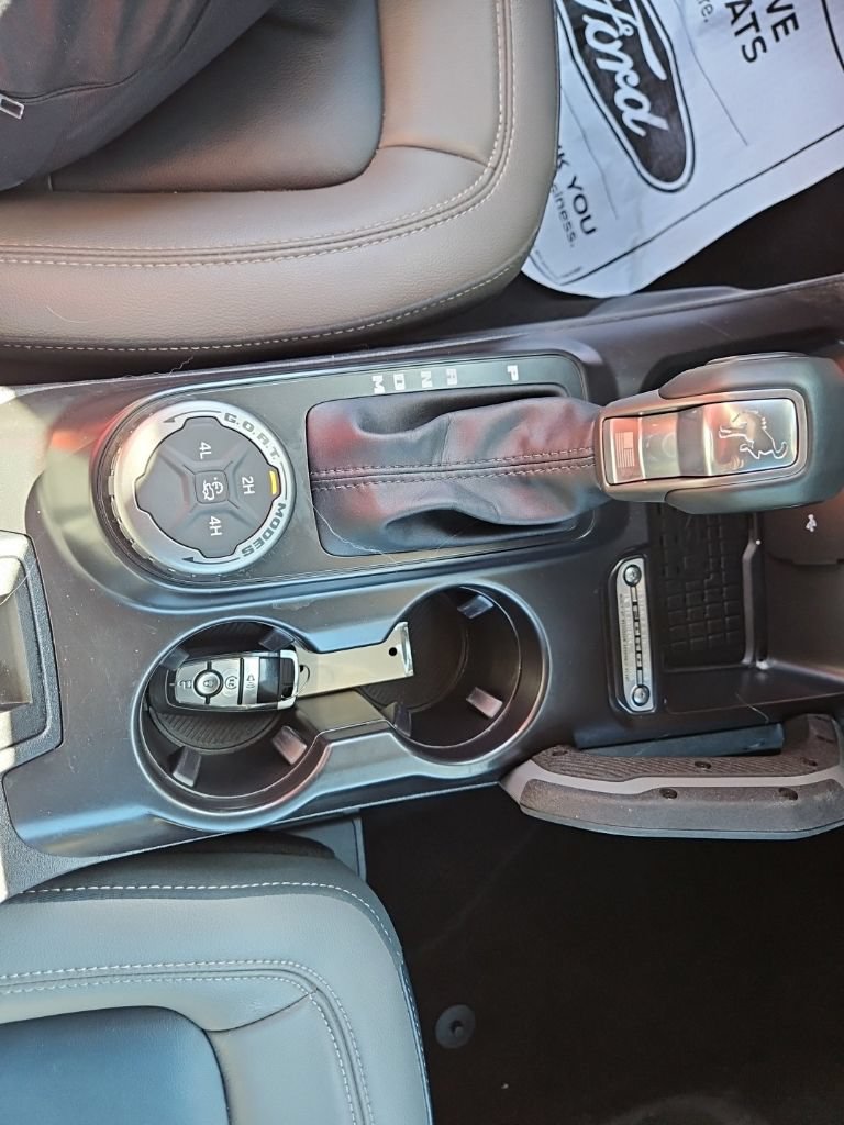 Used 2024 Ford Bronco Outer Banks AWD/4WD image 14