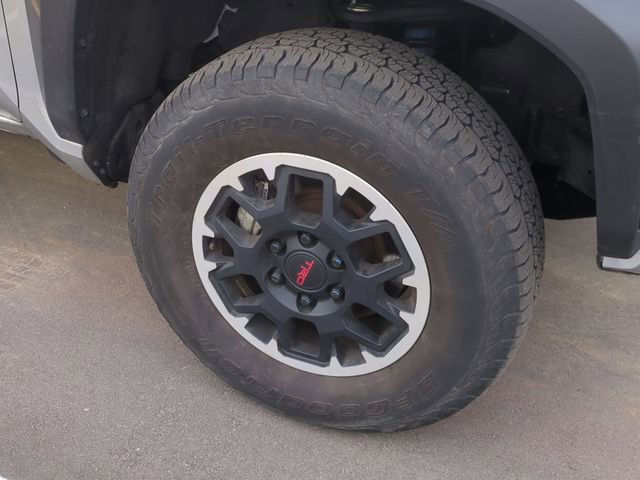 Used 2024 Toyota Tacoma TRD Off-Road image 4