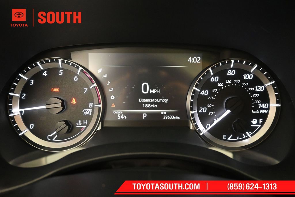 Used 2023 Toyota Highlander XLE AWD/4WD image 12