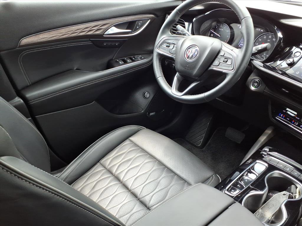 Used 2022 Buick Envision Avenir w/ Technology Package II FWD image 16