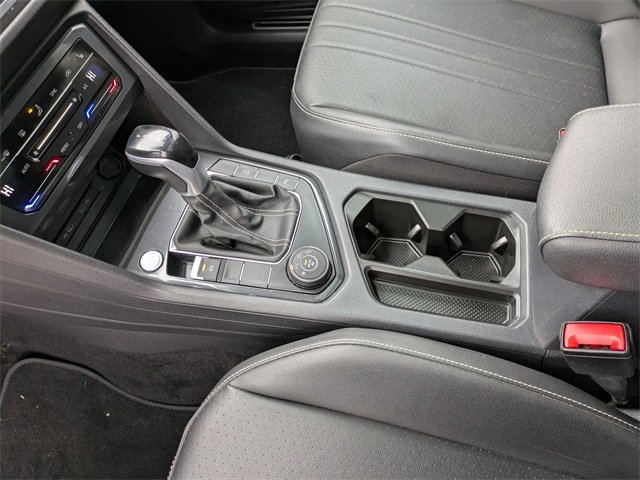 Used 2023 Volkswagen Tiguan SE R-Line image 13
