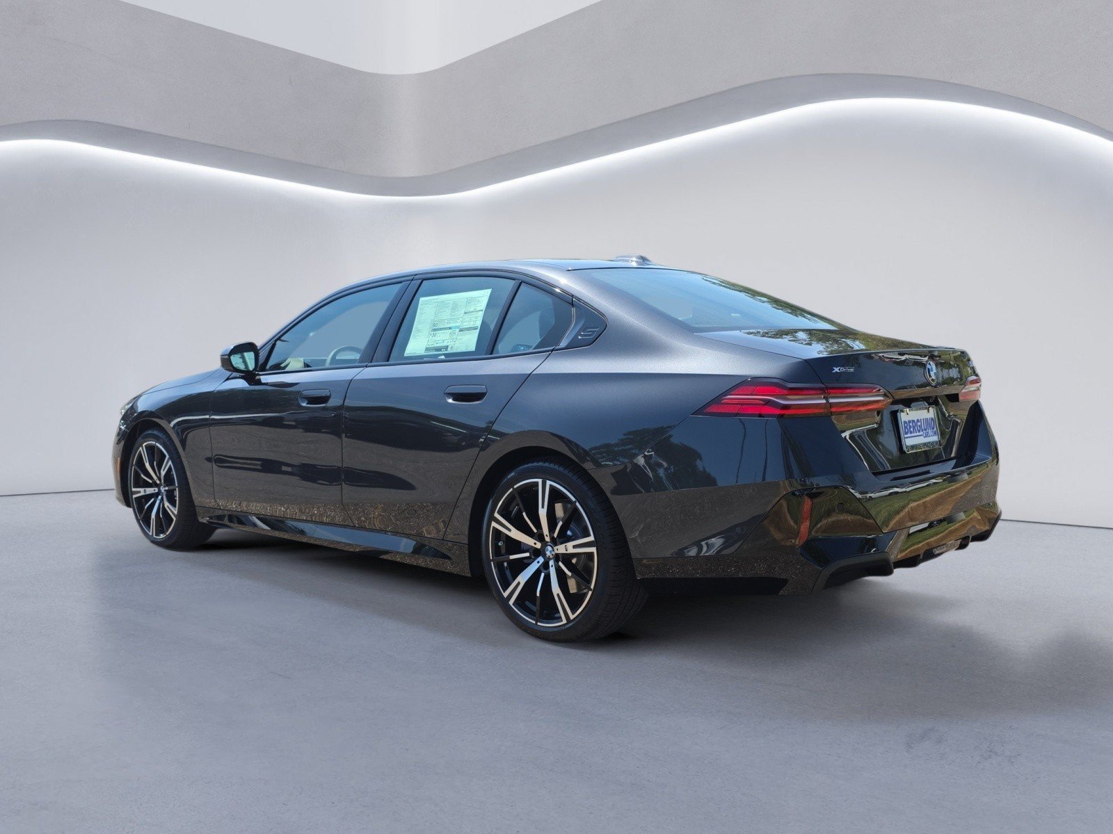 New 2027 BMW 530i xDrive w/ M Sport Package AWD/4WD image 5