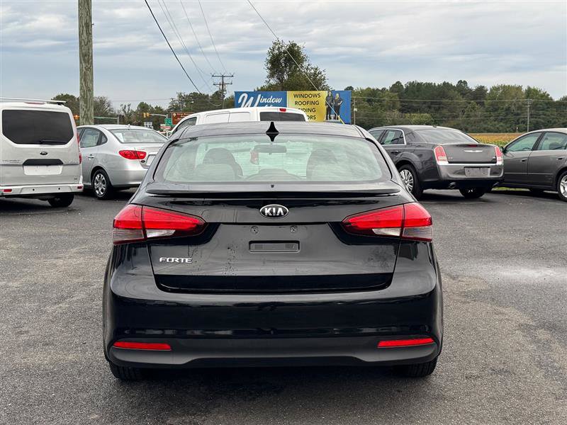 Used 2018 Kia Forte LX image 5