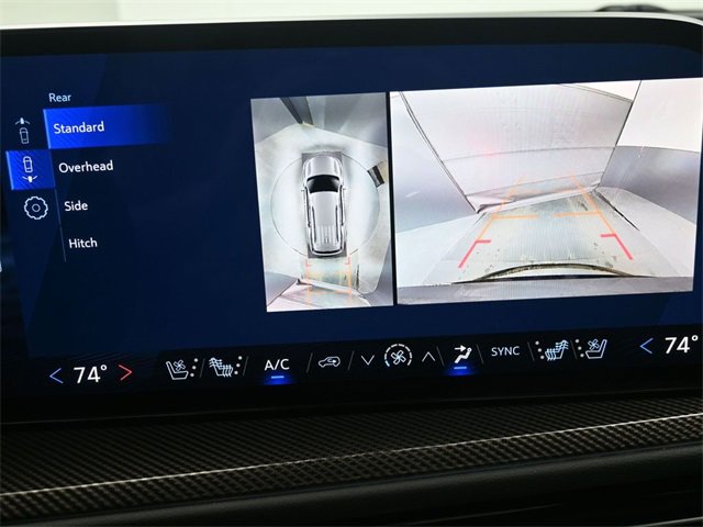 Used 2026 Chevrolet Traverse High Country image 32