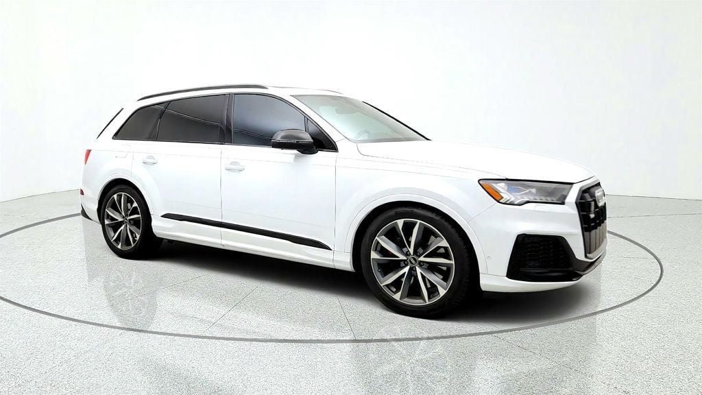 Used 2023 Audi SQ7 Prestige AWD/4WD image 3