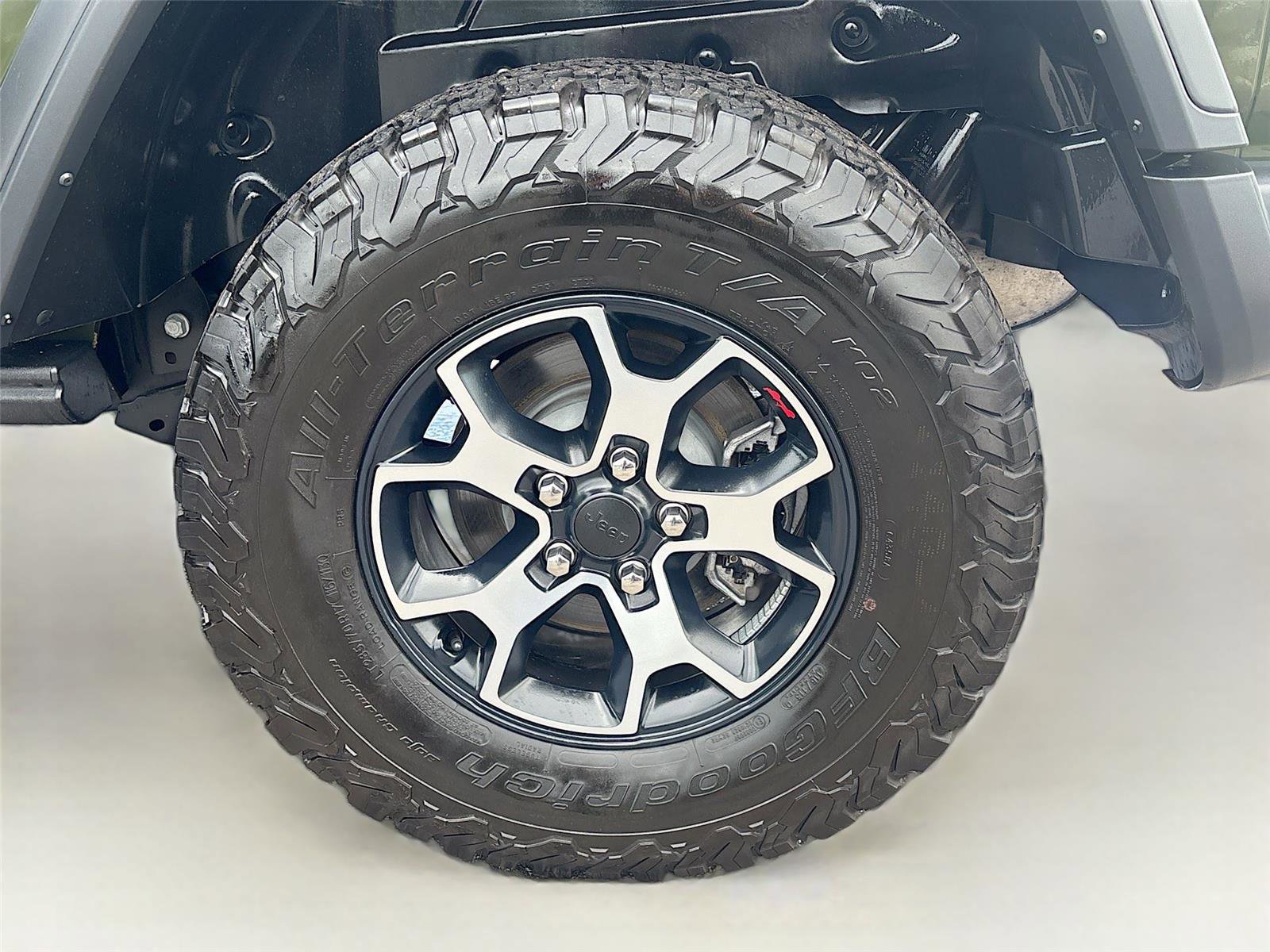 Used 2022 Jeep Wrangler Unlimited Rubicon w/ Steel Bumper Group image 32