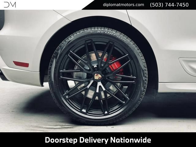 Used 2022 Porsche Macan GTS AWD/4WD image 42
