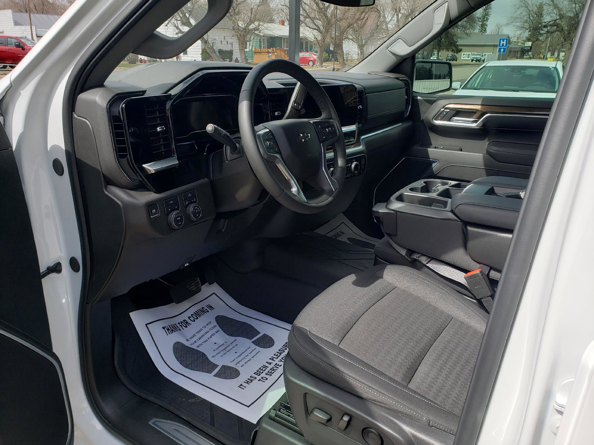 Used 2024 Chevrolet Silverado 1500 RST AWD/4WD image 9