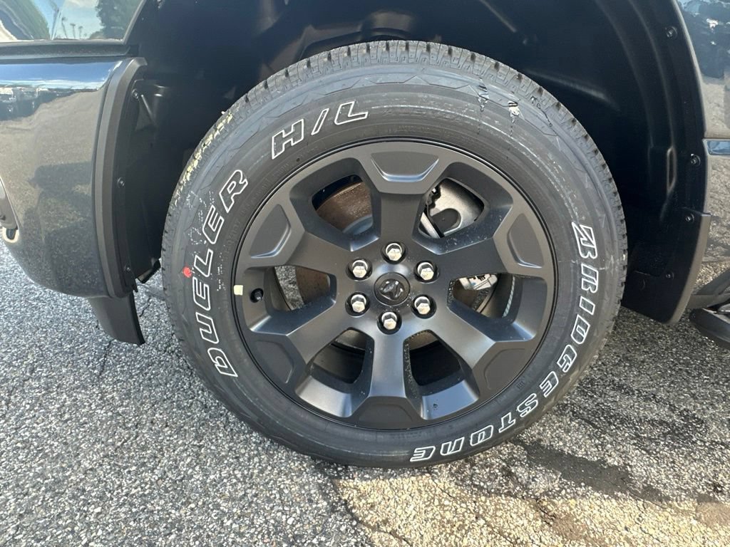 New 2026 RAM 1500 Express AWD/4WD image 34