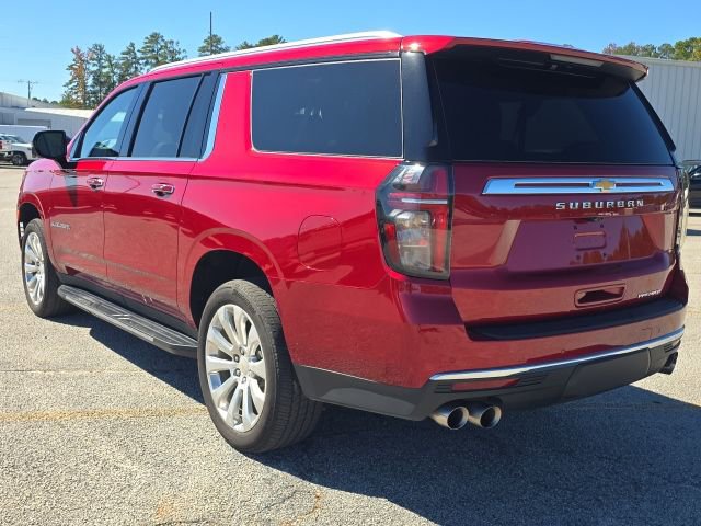 Used 2023 Chevrolet Suburban Premier w/ Advanced Technology Package AWD/4WD image 3