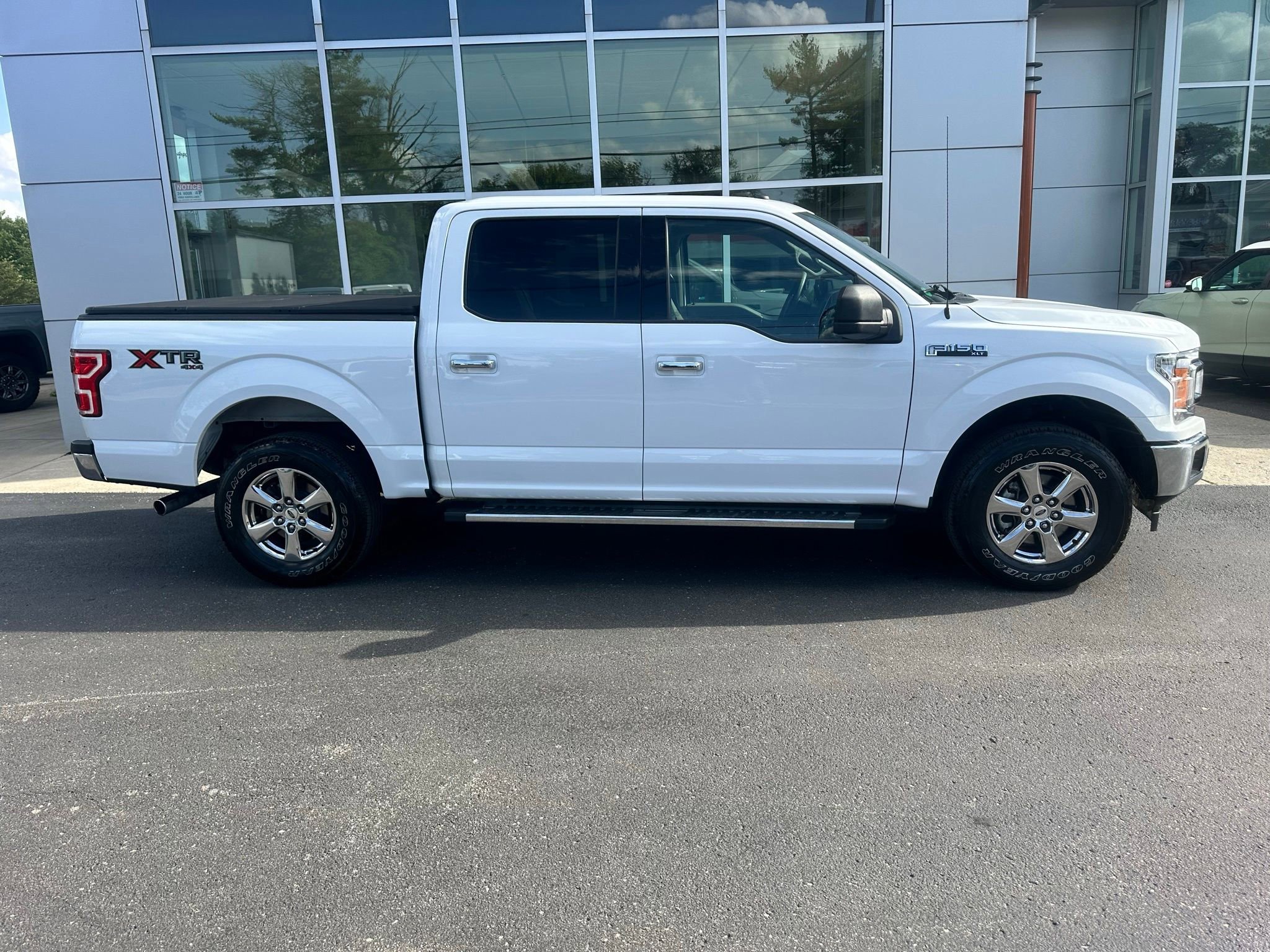 Used 2018 Ford F150 XLT w/ XTR Package AWD/4WD image 2