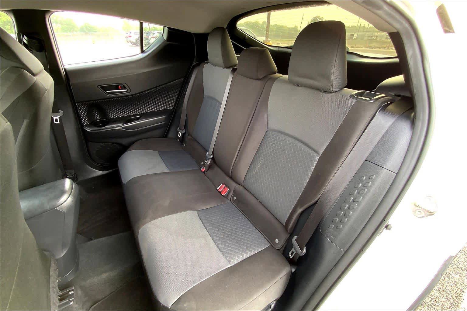 Used 2021 Toyota C-HR LE FWD image 20