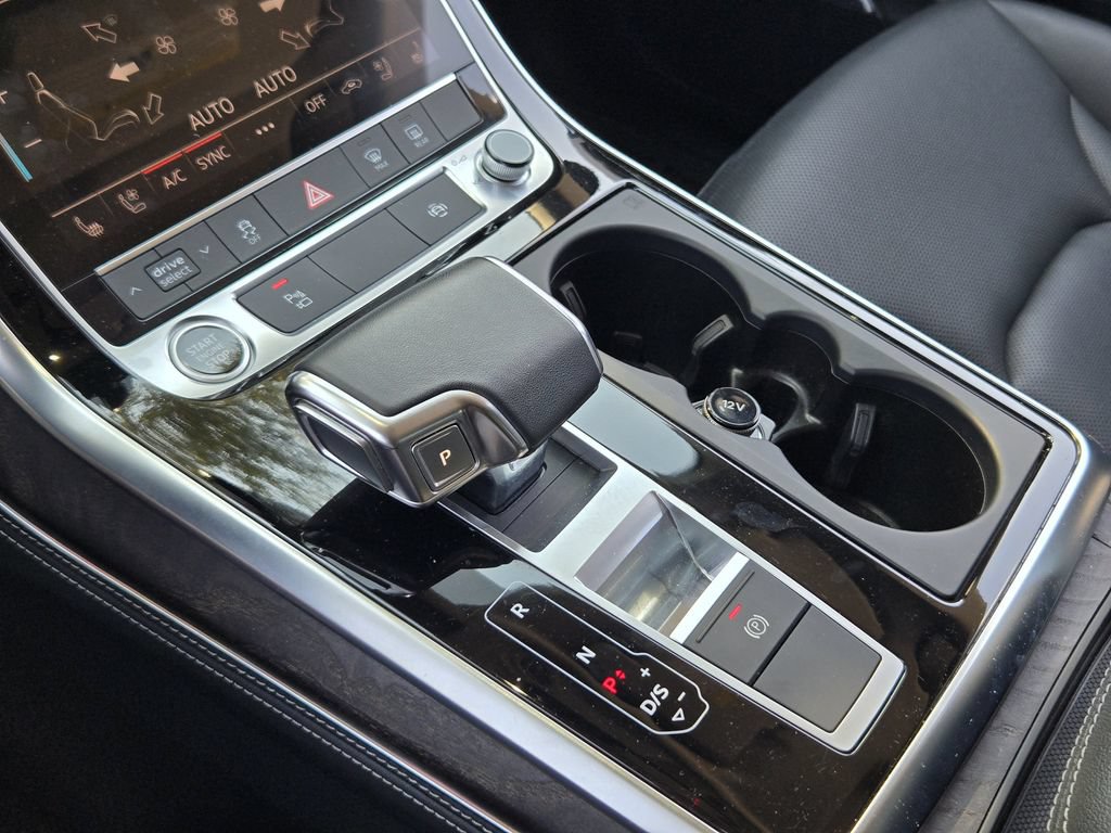 Certified 2023 Audi Q8 Premium Plus w/ Premium Plus Package AWD/4WD image 26