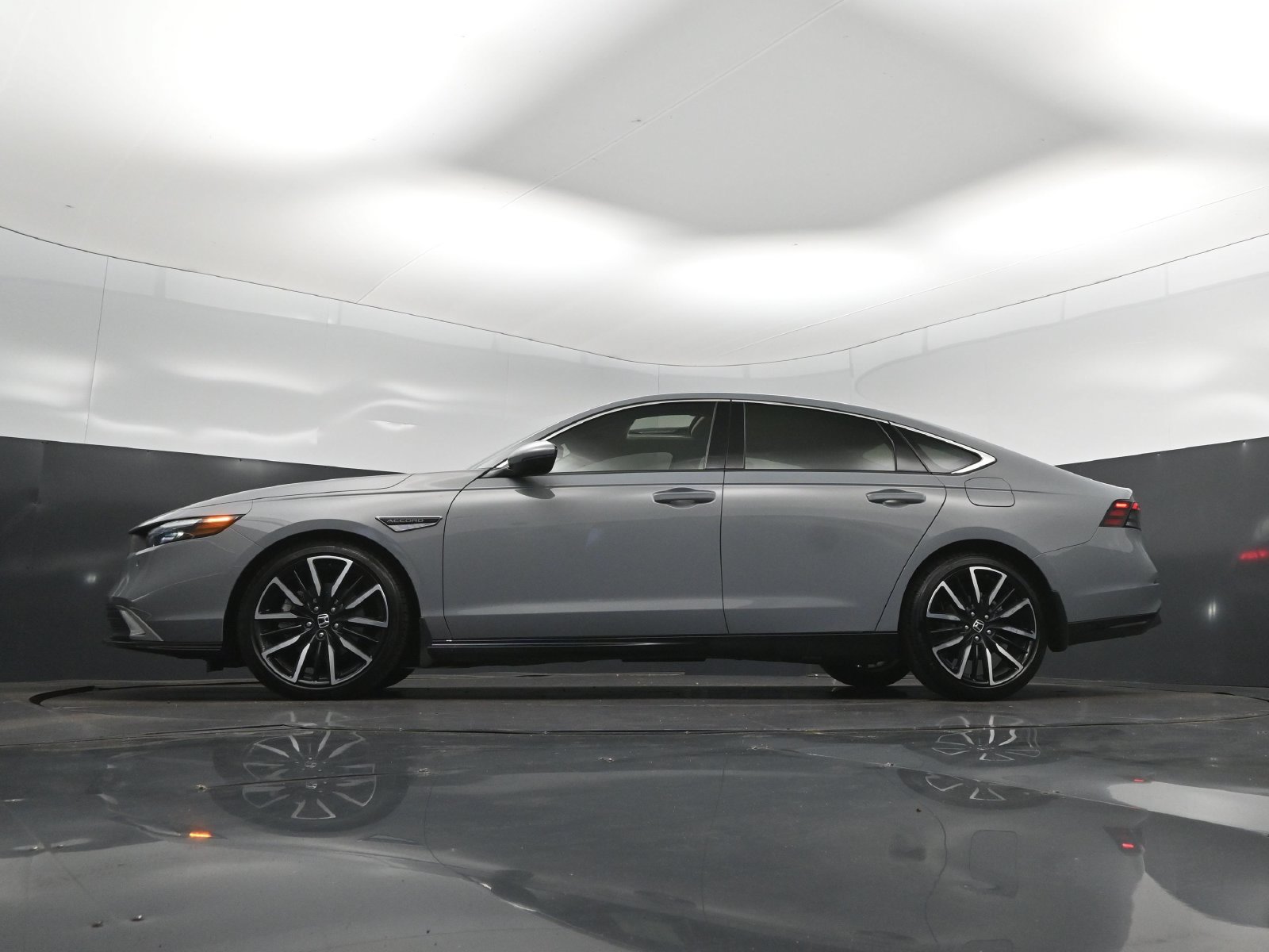 Used 2025 Honda Accord Touring image 39