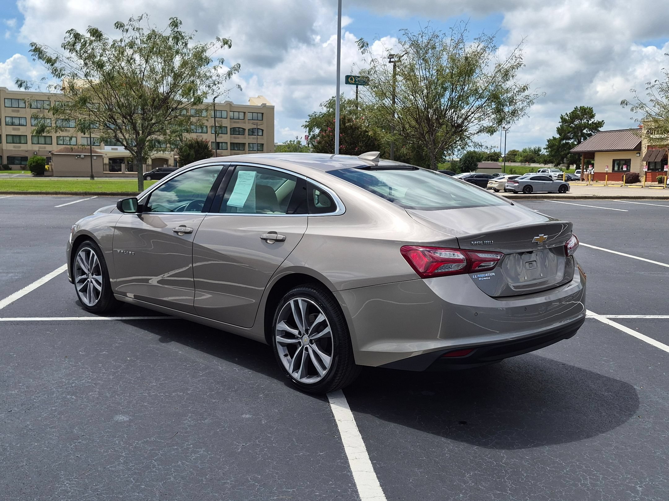 Used 2024 Chevrolet Malibu LT FWD image 5