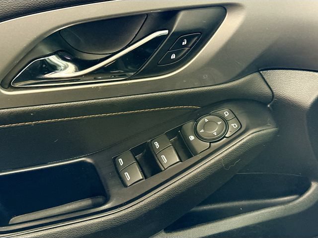 Used 2019 Chevrolet Traverse RS FWD image 19