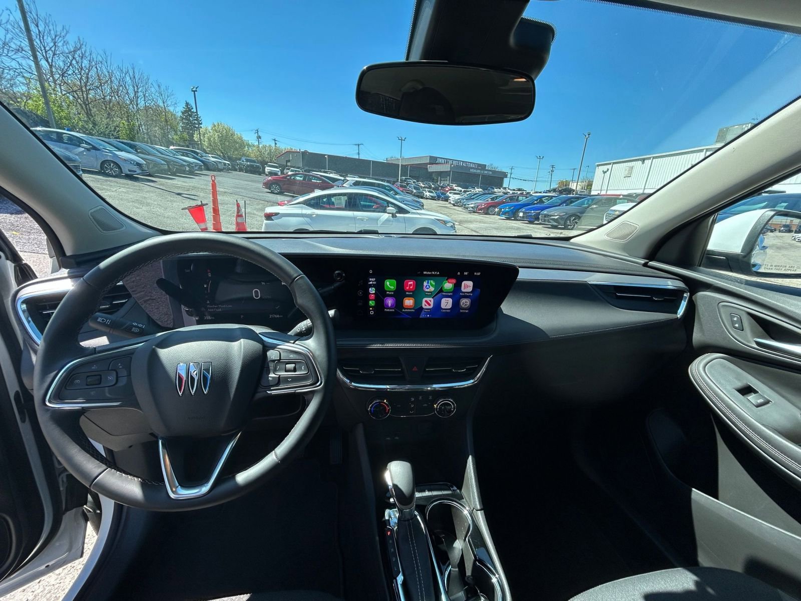 Used 2025 Buick Encore GX Preferred image 28