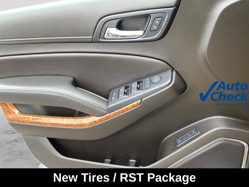 Used 2019 Chevrolet Tahoe Premier w/ RST 6.2L Performance Edition AWD/4WD image 23
