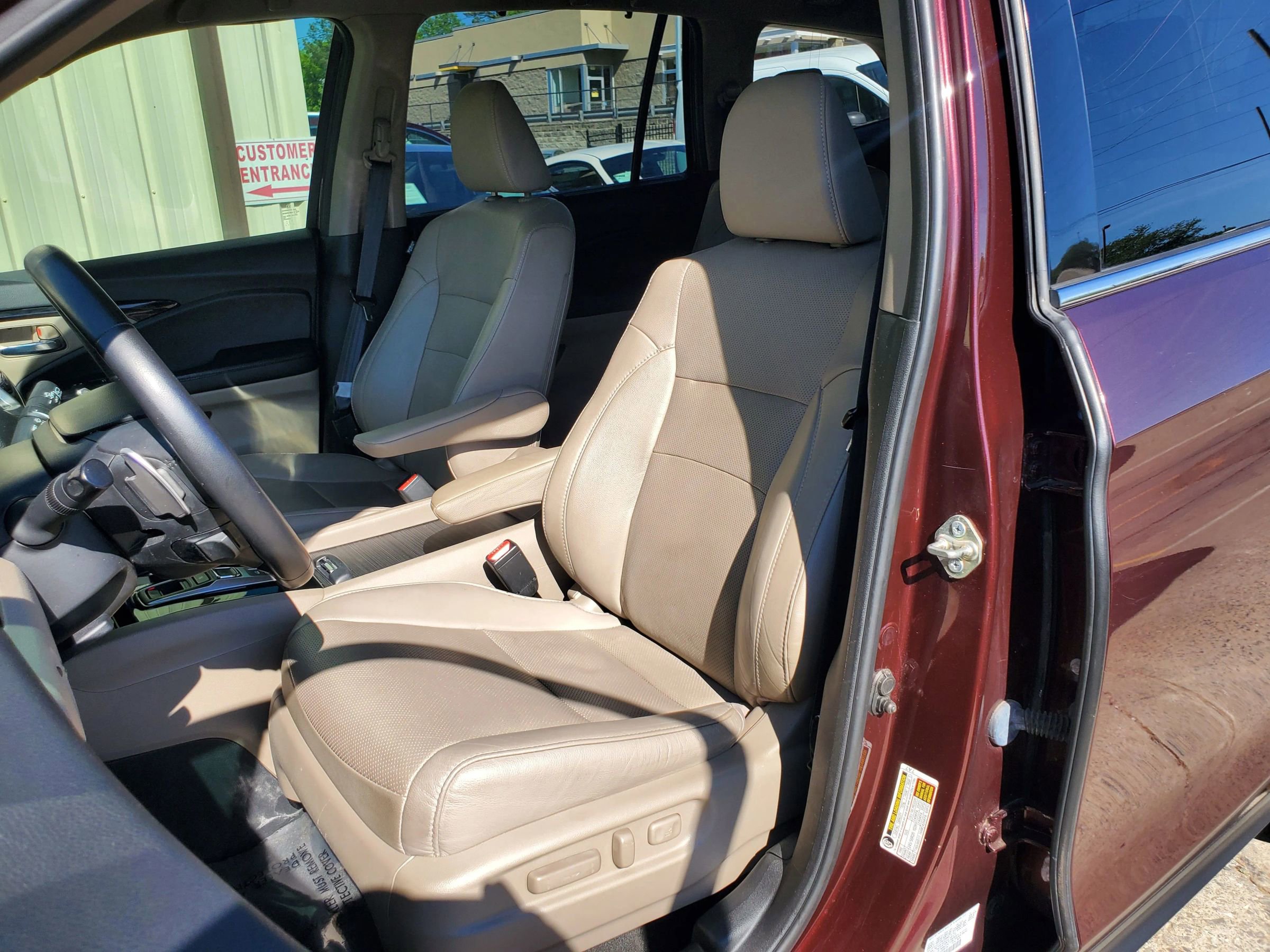 Used 2017 Honda Pilot Elite image 27