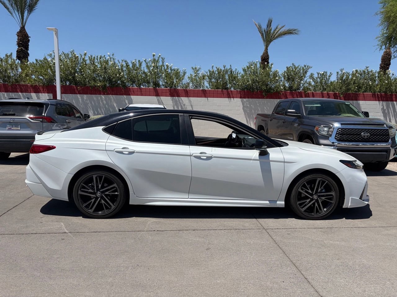 Used 2025 Toyota Camry XSE FWD image 2