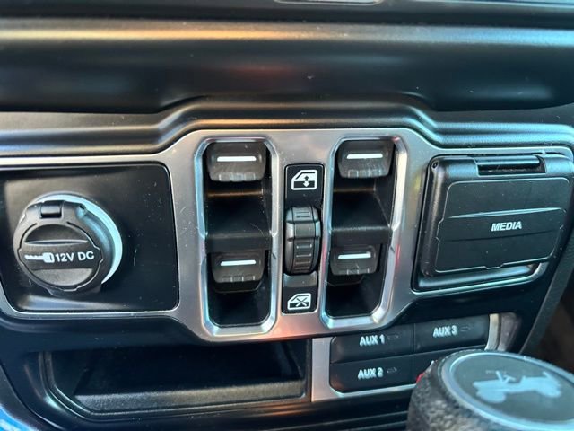 Used 2021 Jeep Wrangler Unlimited Sahara image 27