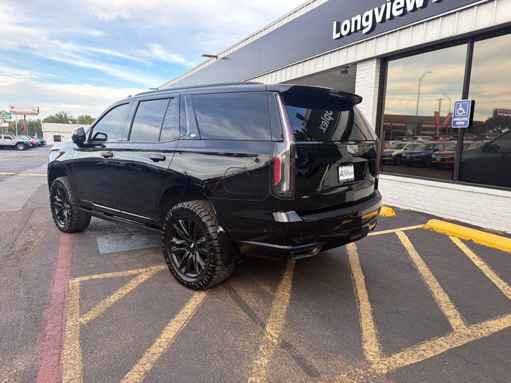 Used 2021 Cadillac Escalade Sport w/ Driver Assist Tech Package AWD/4WD image 3