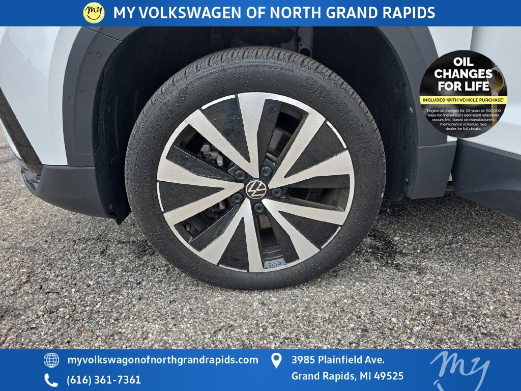Used 2023 Volkswagen Taos SE FWD image 30