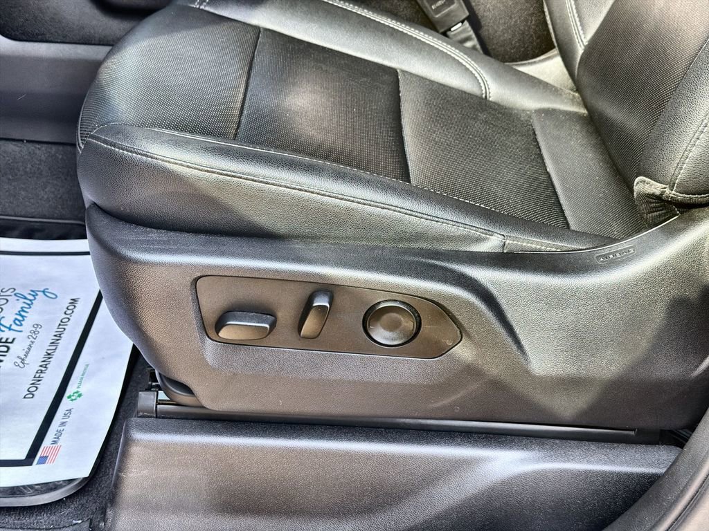 Used 2023 Chevrolet Silverado 1500 LTZ AWD/4WD image 12