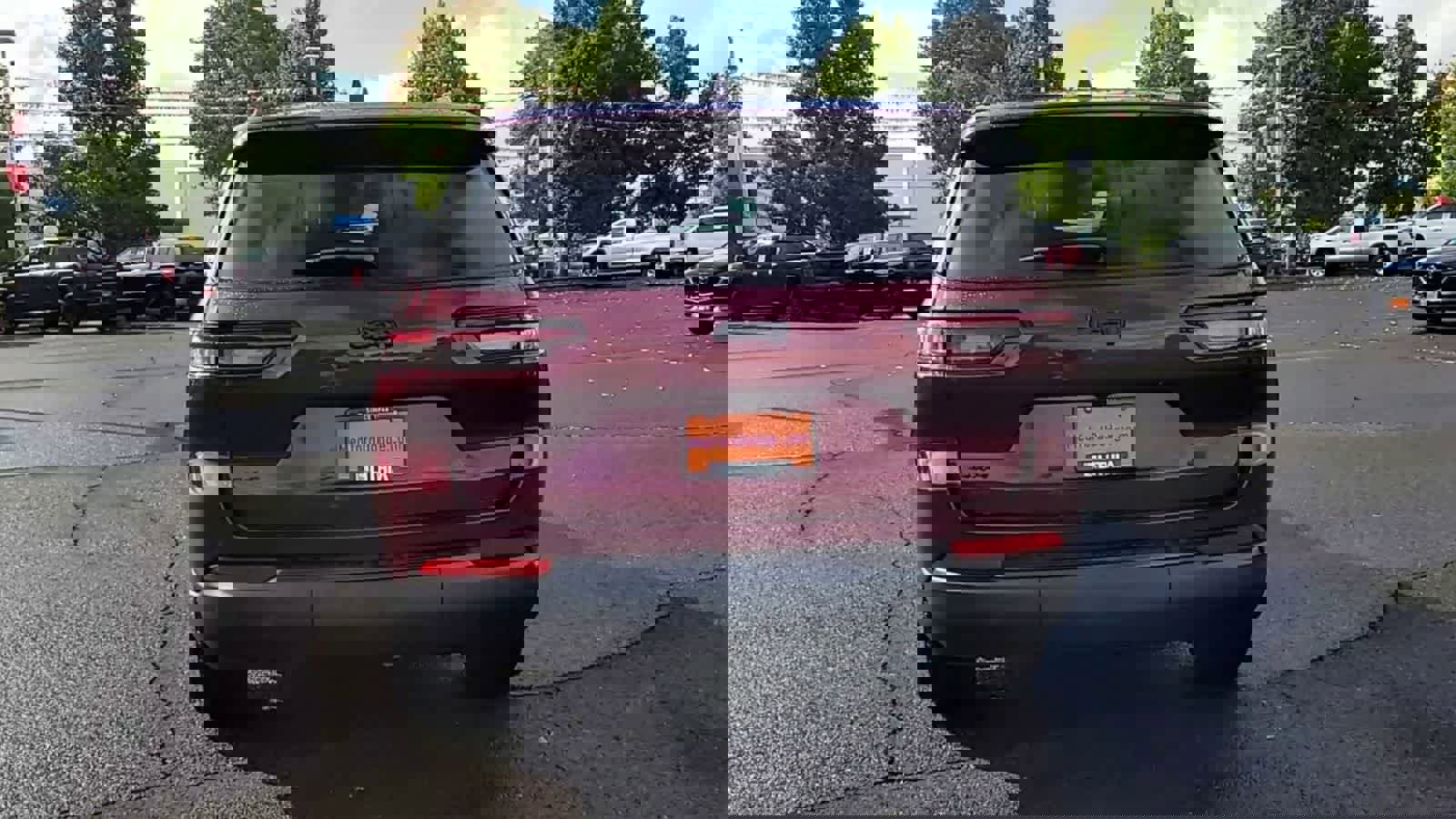 New 2025 Jeep Grand Cherokee L Altitude image 7