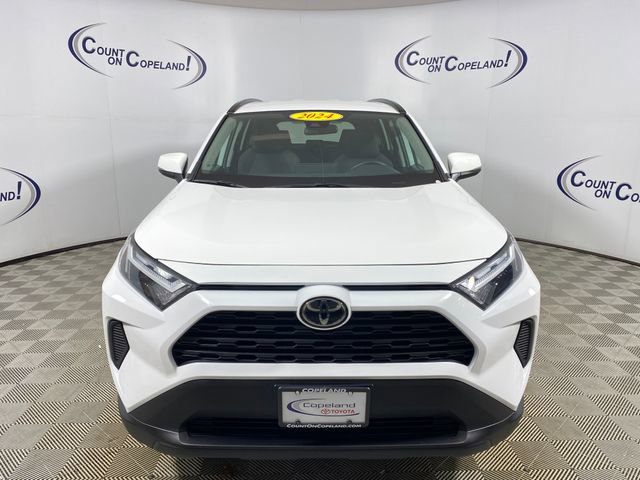 Used 2024 Toyota RAV4 XLE image 2