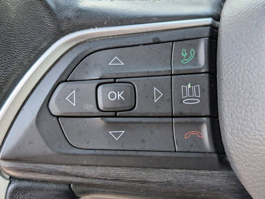 Used 2022 Jeep Grand Cherokee L Limited image 19