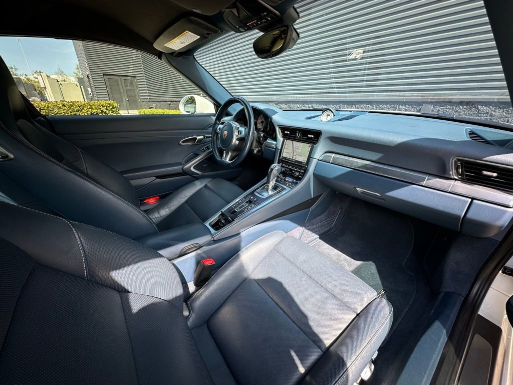 Certified 2015 Porsche 911 Targa 4S AWD/4WD image 38